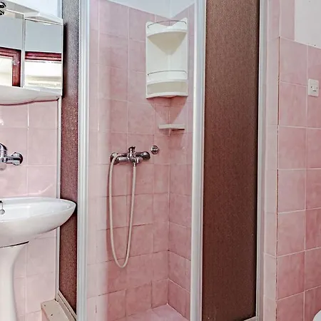 Kiara كورتْشولا